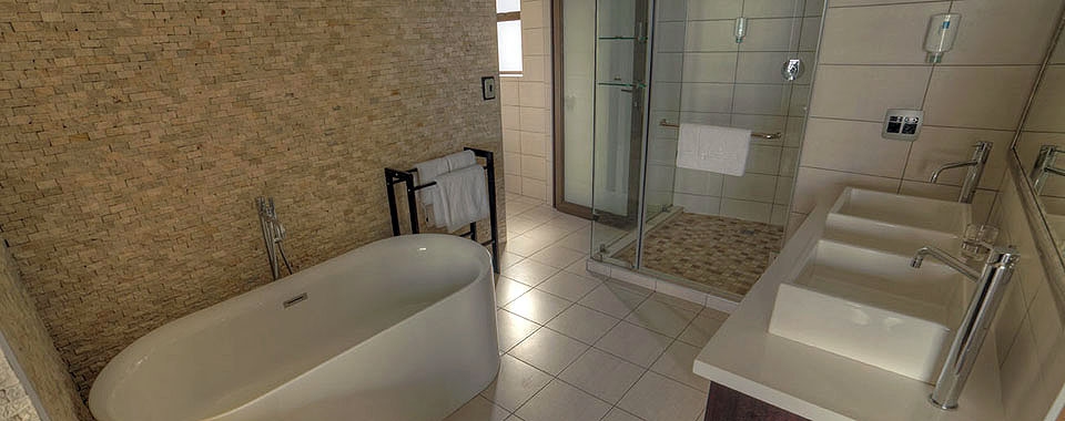 Luxury Double Room Mossamedes Ground Floor